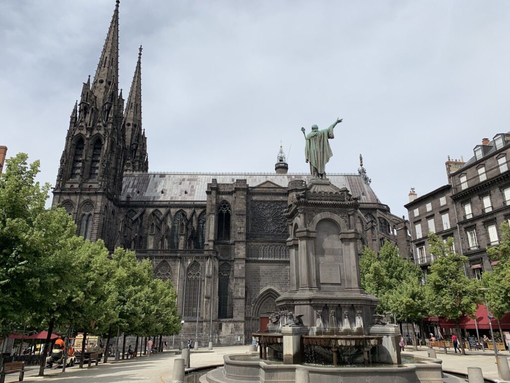 Things-To-Do-in-Clermont-Ferrand-France8